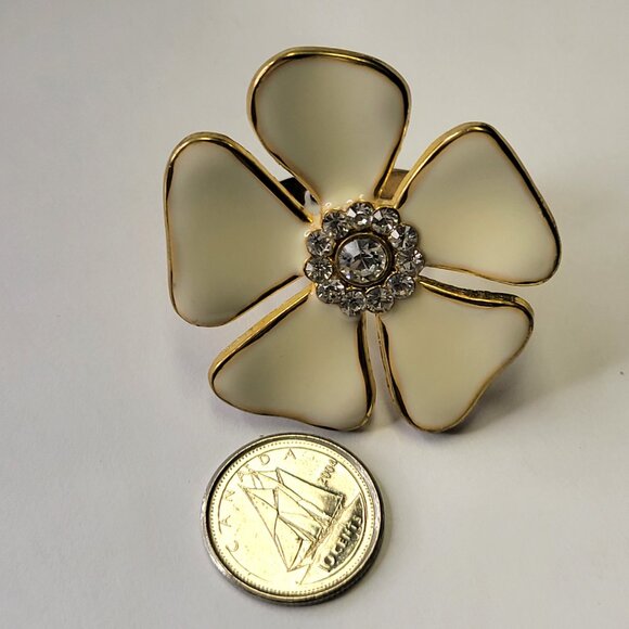 White Enamelled Flower Ring with Crystals- Adjustable Band - Picture 3 of 6
